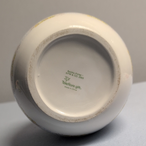 Peter Rabbit White Ceramic Jar - Picture 4 of 8